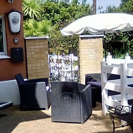Oaklands House - Adults Only Ξενοδοχείο Brading Εξωτερικό φωτογραφία