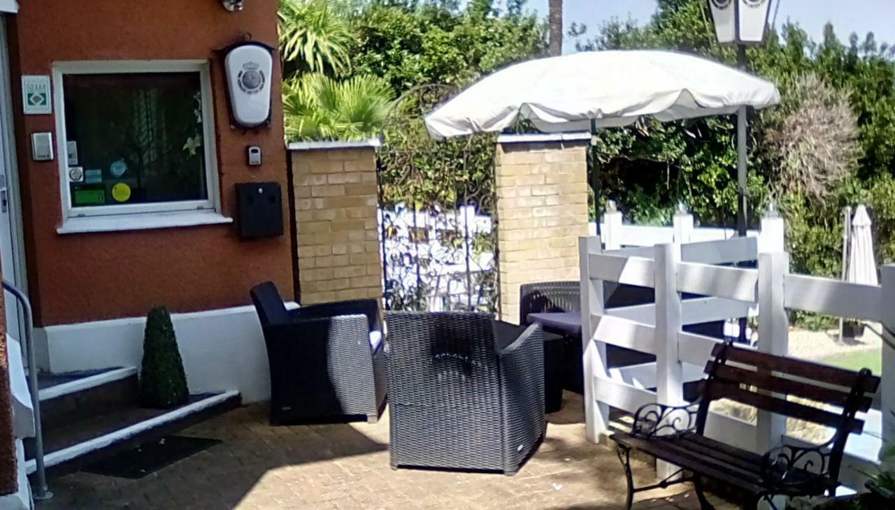 Oaklands House - Adults Only Ξενοδοχείο Brading Εξωτερικό φωτογραφία